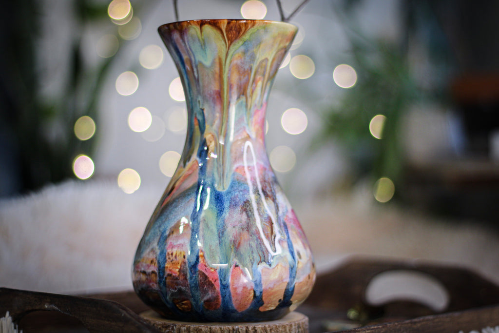07-C FLOW Vase, 24 oz.