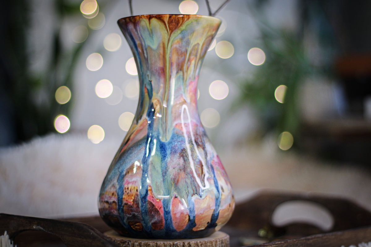 07-C FLOW Vase, 24 oz.