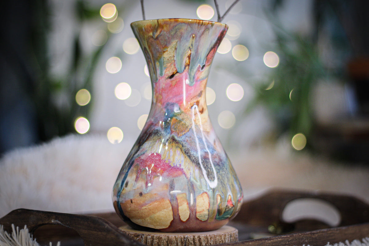 07-C FLOW Vase, 24 oz.