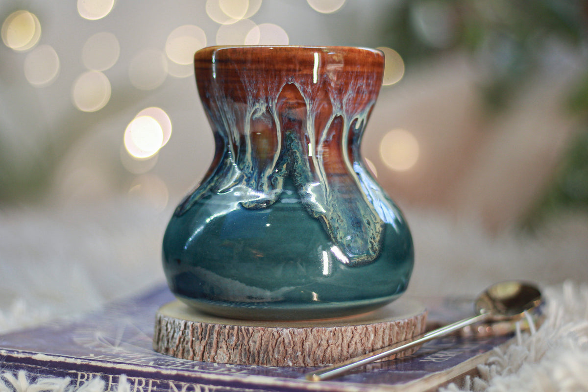 06-D New Wave Textured Acorn Mug, 14 oz