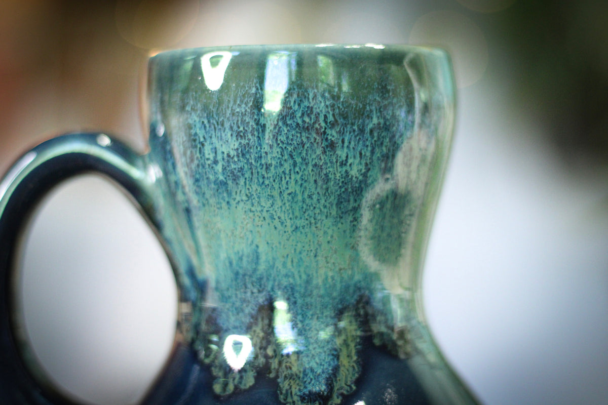 06-E Boreal Bliss Acorn Gourd Mug, 20 oz.