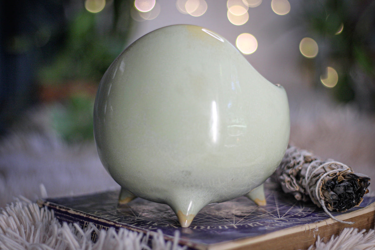 06-A Green Mountain Magic Sanctuary Vessel