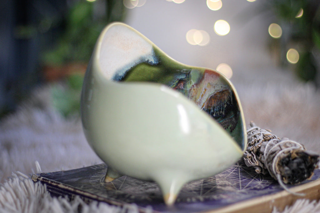 06-A Green Mountain Magic Sanctuary Vessel