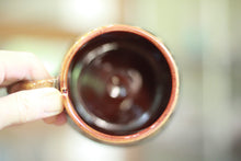 Load image into Gallery viewer, 05-D Molten Cheetah Notched Textured Divot Mug, 16 oz.