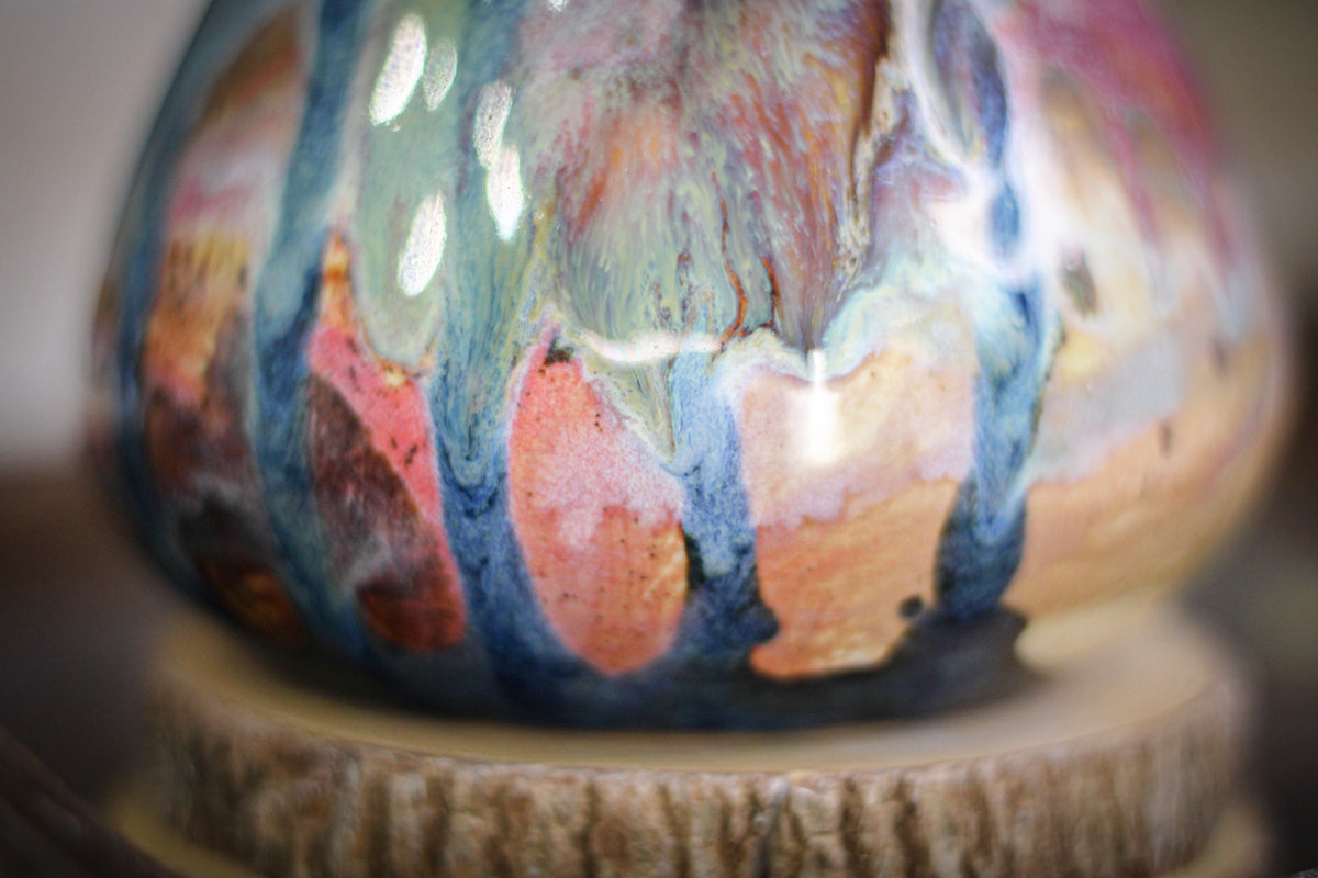 07-C FLOW Vase, 24 oz.