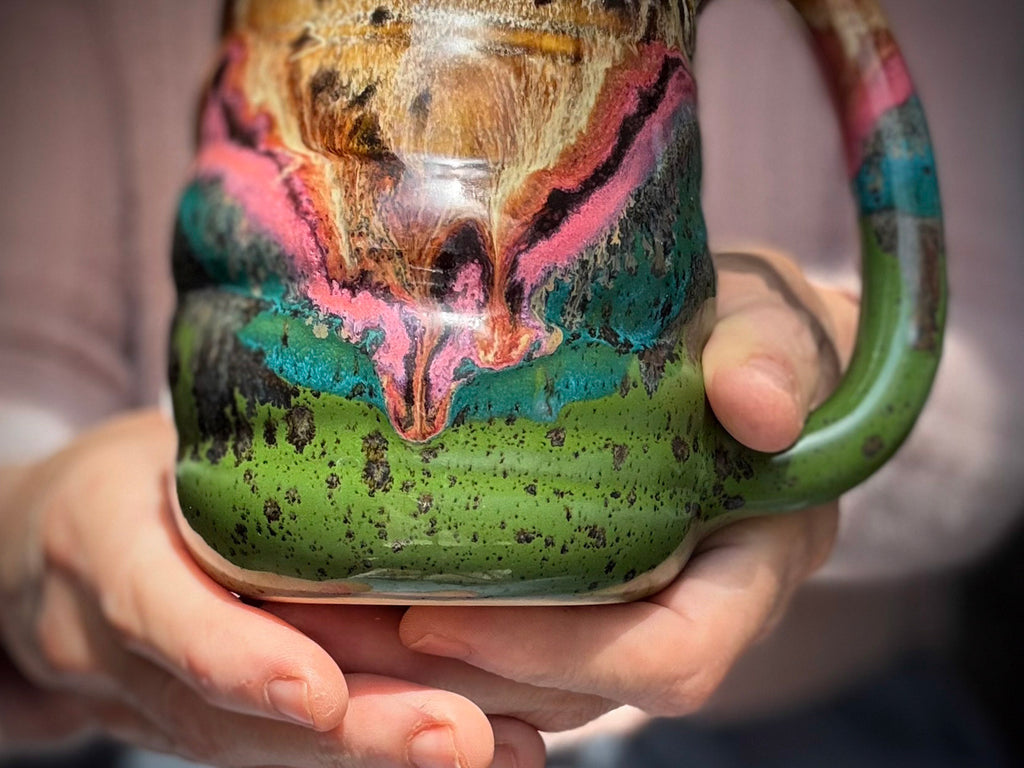 01-B Molten Cheetah Swirly Mug - TOP SHELF, 20 oz.