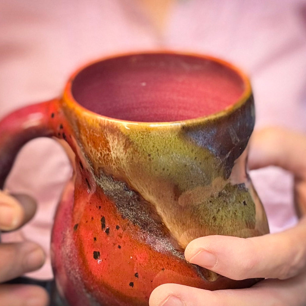 06-C Midnight Rainbow Curvy Mug, 20 oz.