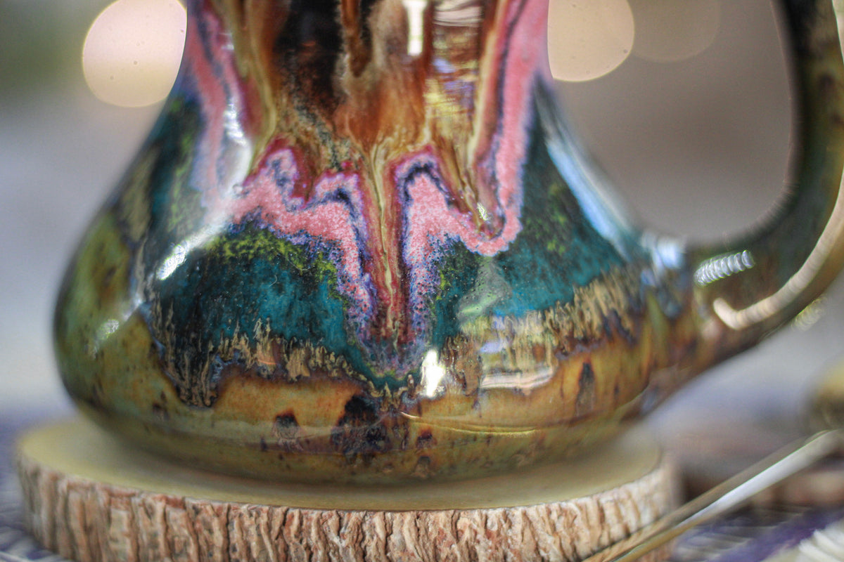 06-B Molten Cheetah Mug- TOP SHELF, 20 oz.