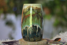 Load image into Gallery viewer, 06-B Green Mountain Mug, 22 oz.