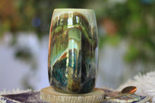 Load image into Gallery viewer, 06-B Green Mountain Mug, 22 oz.