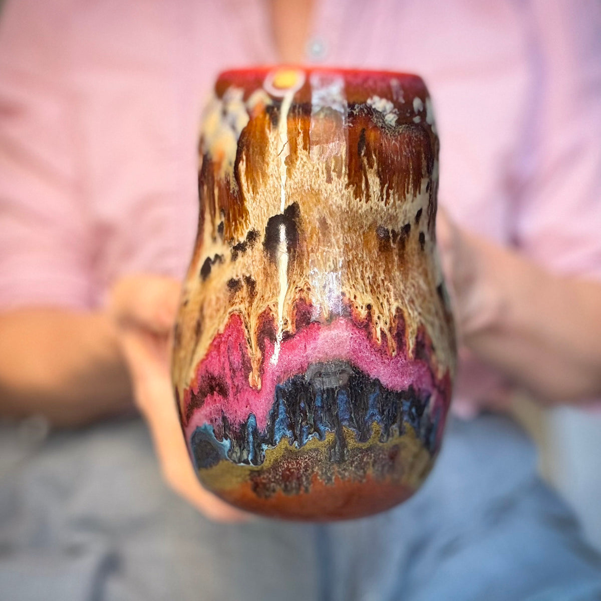 07-B Desert Oasis Curvy Mug, TOP SHELF - 26 oz.