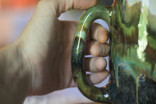 Load image into Gallery viewer, 06-B Green Mountain Mug, 22 oz.