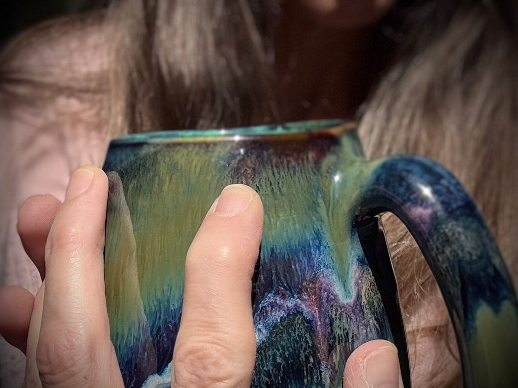 07-D Aurora Mug, 19 oz.