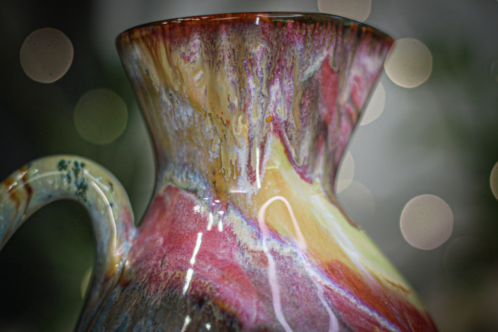 08-D EXPERIMENT Pitcher, 32 oz.