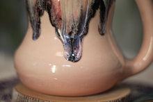 Load image into Gallery viewer, 05-D Granny's Lace Mug, 20 oz.