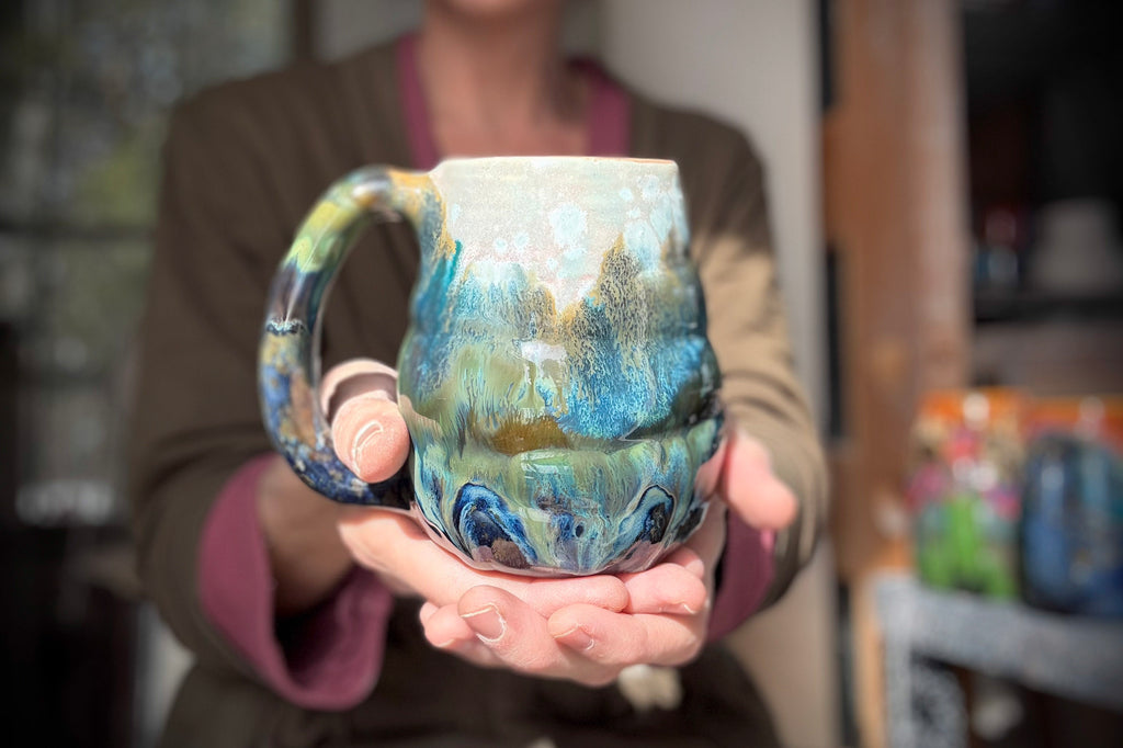 08-D Green Mountain Variation Textured Mug, 16 oz.