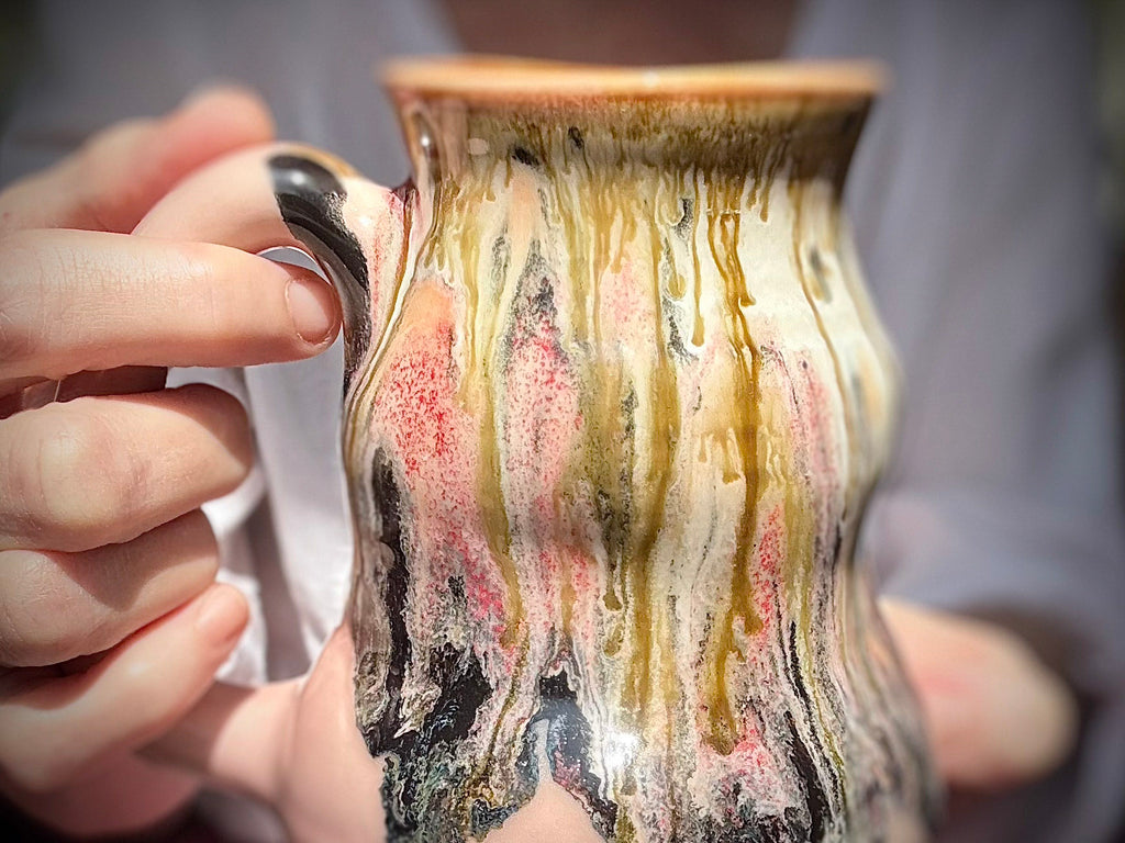 01-D Granny's Lace Cuddle Mug - TOP SHELF, 20 oz.