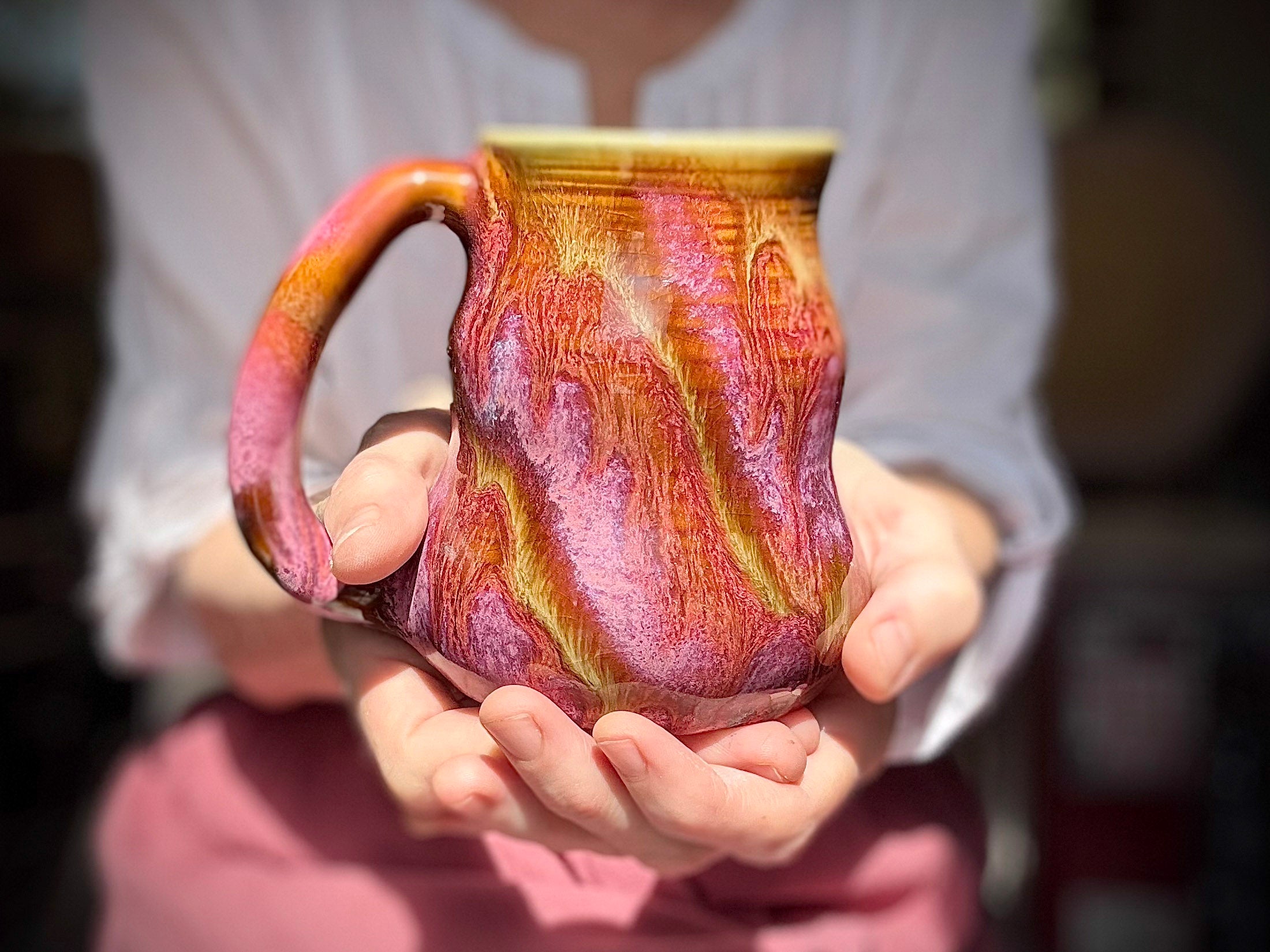 08-E Magenta Grotto Variation Curvy Mug, 15 oz.