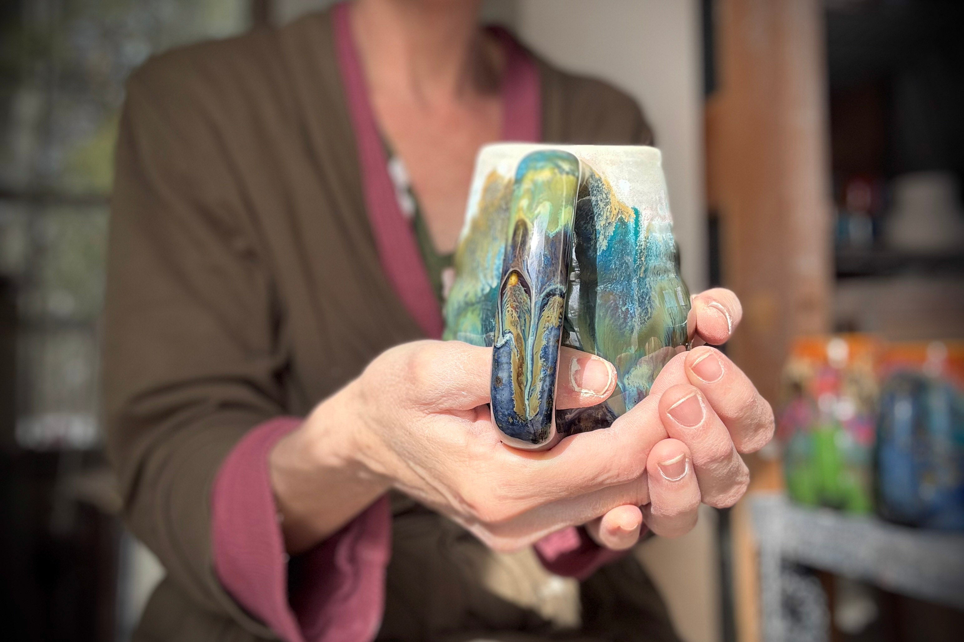08-D Green Mountain Variation Textured Mug, 16 oz.