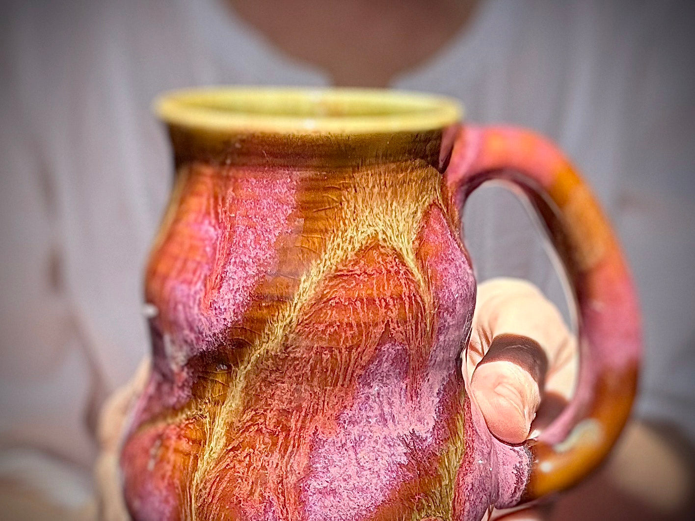 08-E Magenta Grotto Variation Curvy Mug, 15 oz.