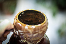 Load image into Gallery viewer, 08-E EXPERIMENT Notched Acorn Gourd Mug, 18 oz.