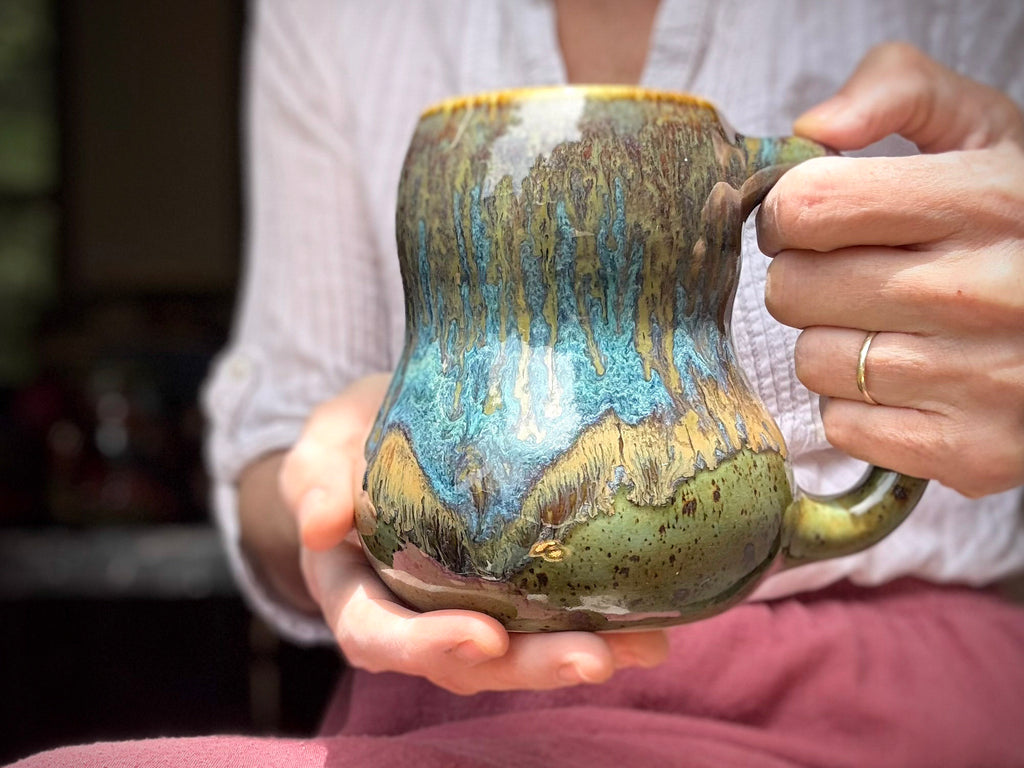 09-D Mossy Wave Gourd Mug, 24 oz.