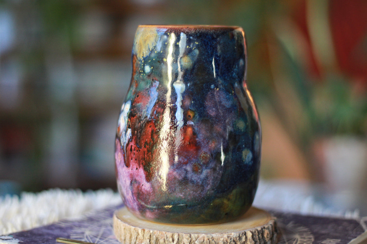 08-D Whimsy Mid Mod Mug, 21 oz.