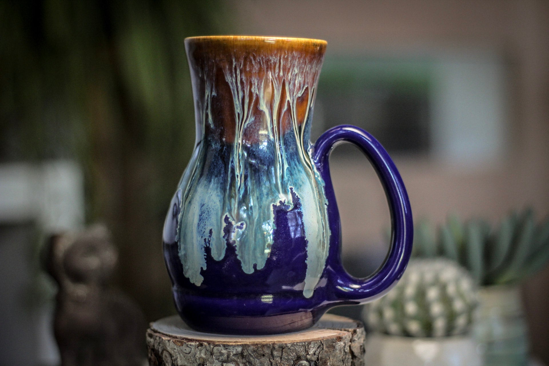 01-D New Wave Barely Flared Acorn Mug - TOP SHELF MISFIT, 20 oz.