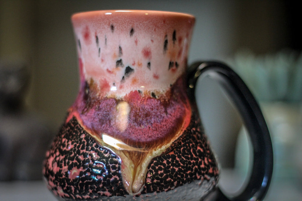 01-B Coral Mountain Lava Flared Acorn Mug - ODDBALL, 18 oz. - 10% off