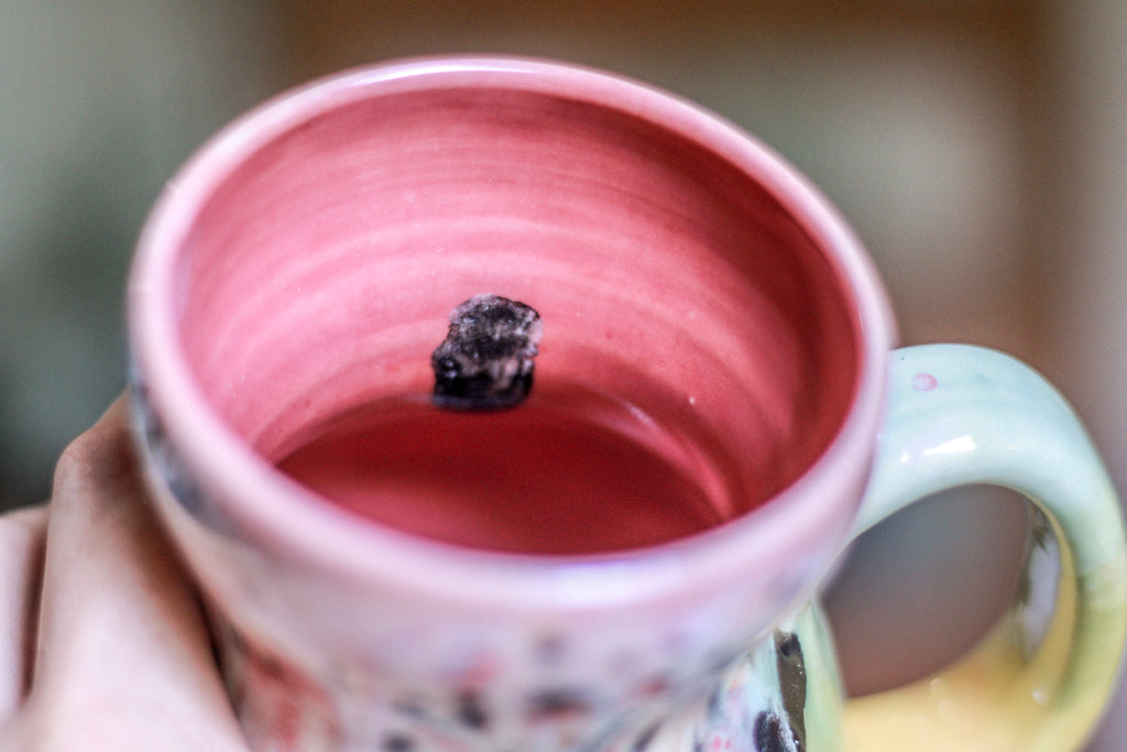 08-C Granny's Rainbow Lace Gourd Acorn Mug, 20 oz.