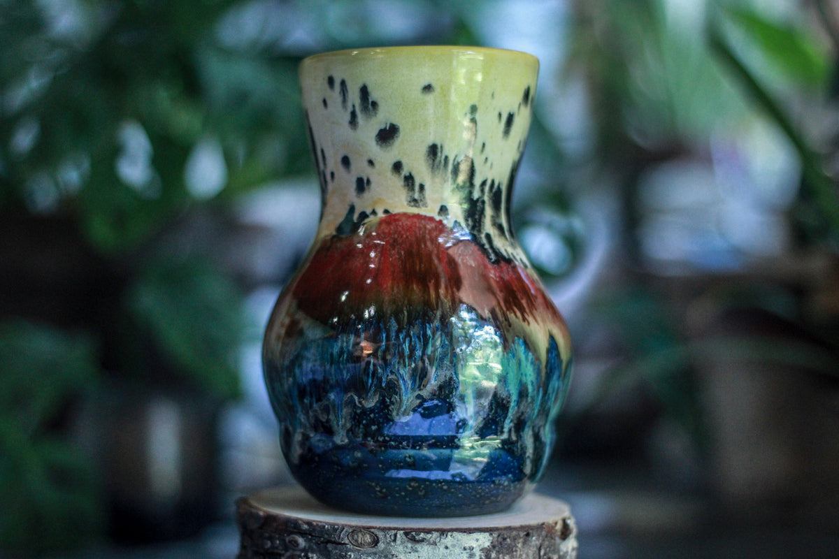 09-B Blood Moon Flared Acorn Mug, 23 oz.
