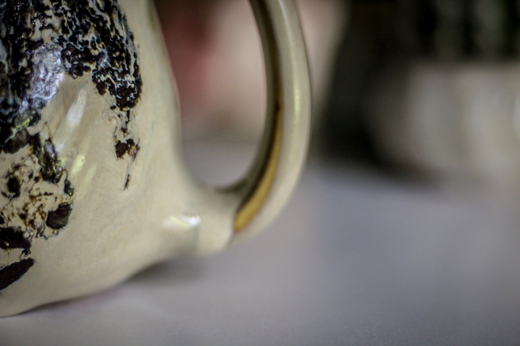 09-E EXPERIMENT Textured Gourd Mug - MISFIT, 20 oz. - 30% off
