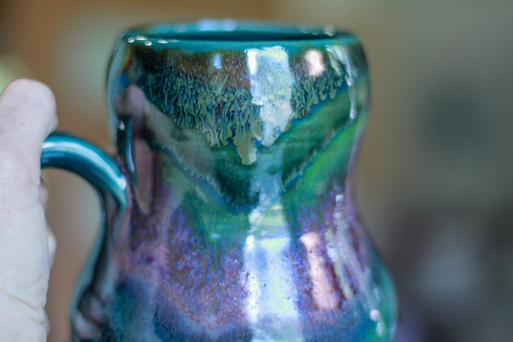 09-C Coleus Variation Notched Gourd Acorn Mug, 22 oz.