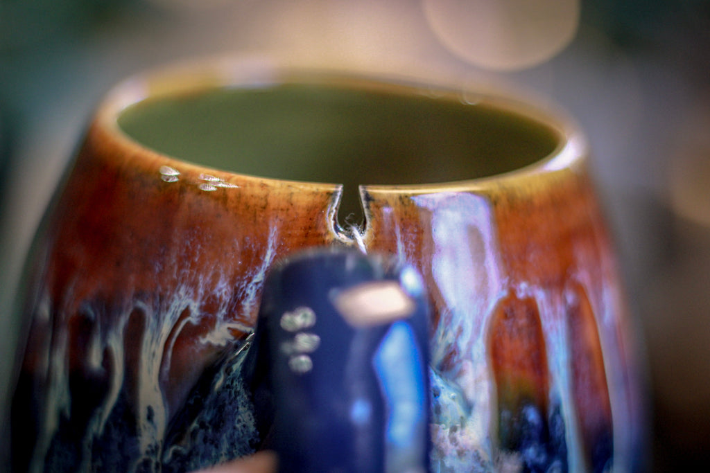09-D New Wave Notched Crystal Mug - TOP SHELF, 17 oz.