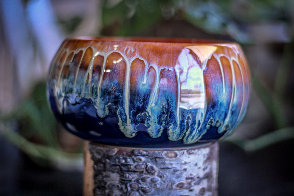 09-C New Wave Bowl, 36 oz.