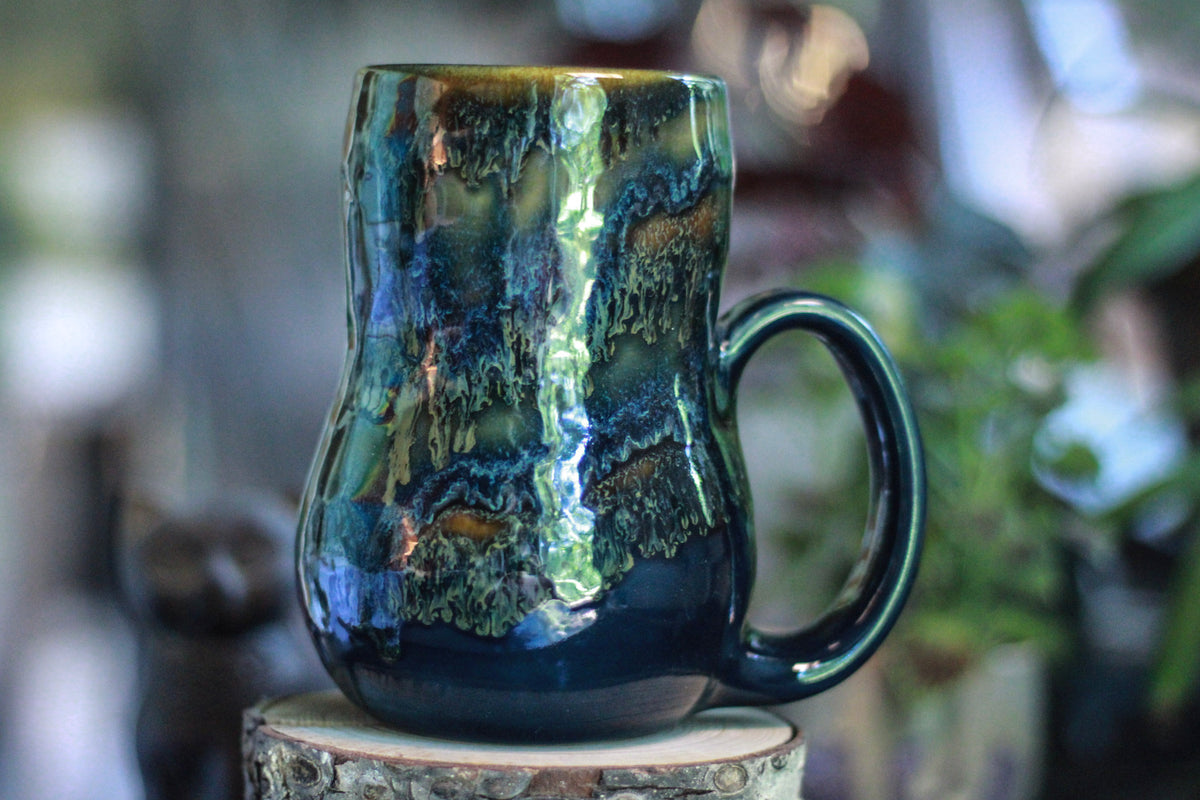 09-D Moody Blues Gourd Mug, 22 oz.