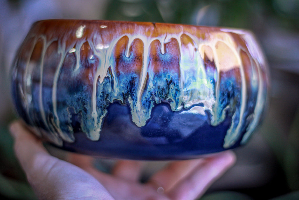 09-C New Wave Bowl, 36 oz.
