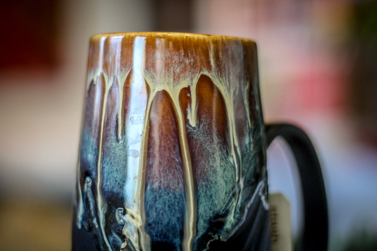 11-D New Wave Textured Notched Mug - TOP SHELF, 18 oz.