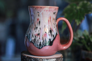 11-E Granny's Lace Variation Flared Mug, 19 oz.