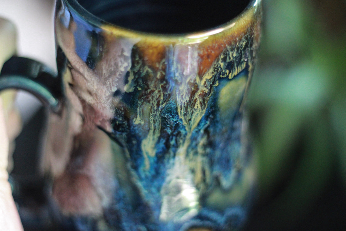 09-D Moody Blues Gourd Mug, 22 oz.