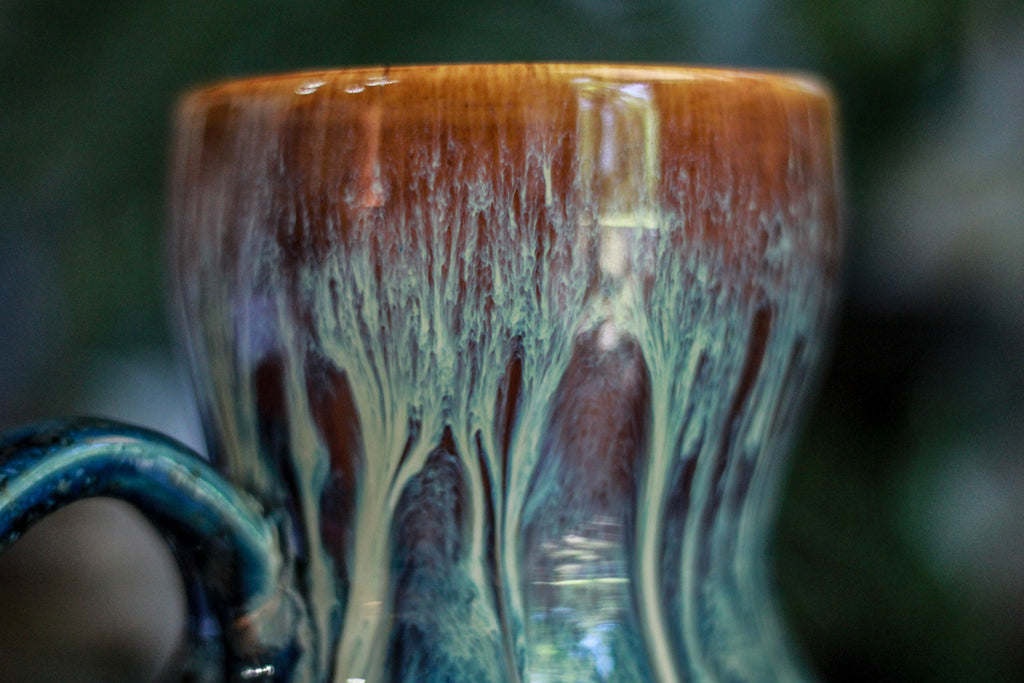 10-D New Wave Gourd Mug - TOP SHELF, 21 oz.