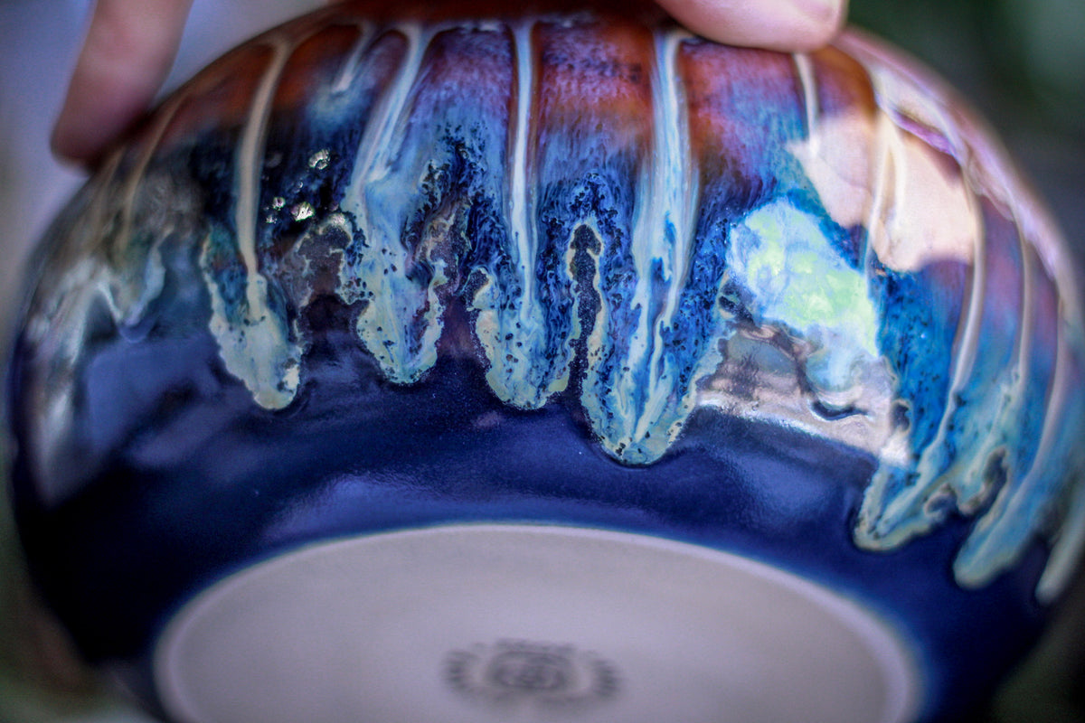 09-C New Wave Bowl, 36 oz.