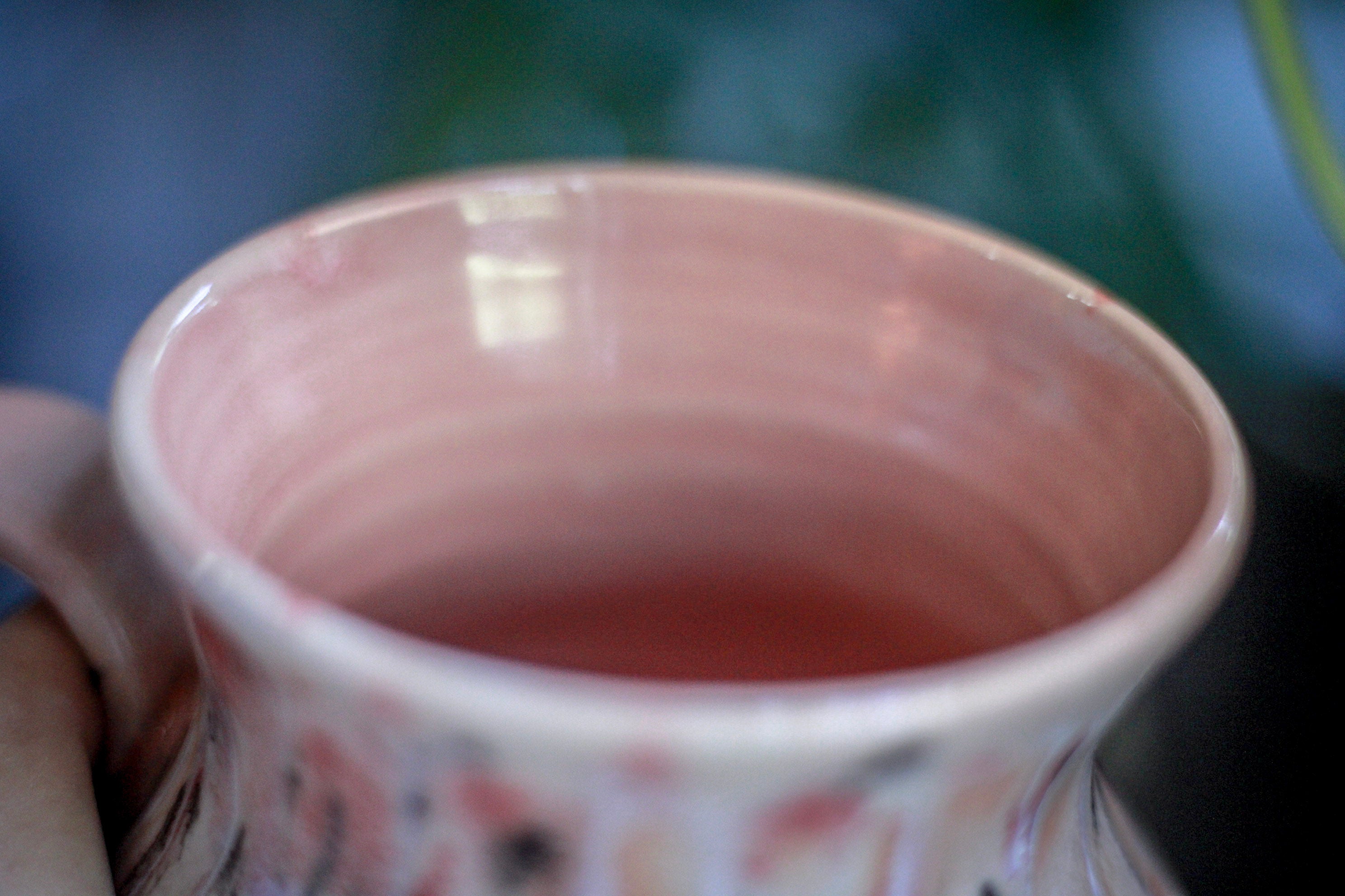 02-D Granny's Lace Flared Mug, 21 oz.