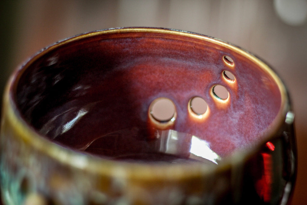 13-D New Wave Yarn Bowl - TOP SHELF
