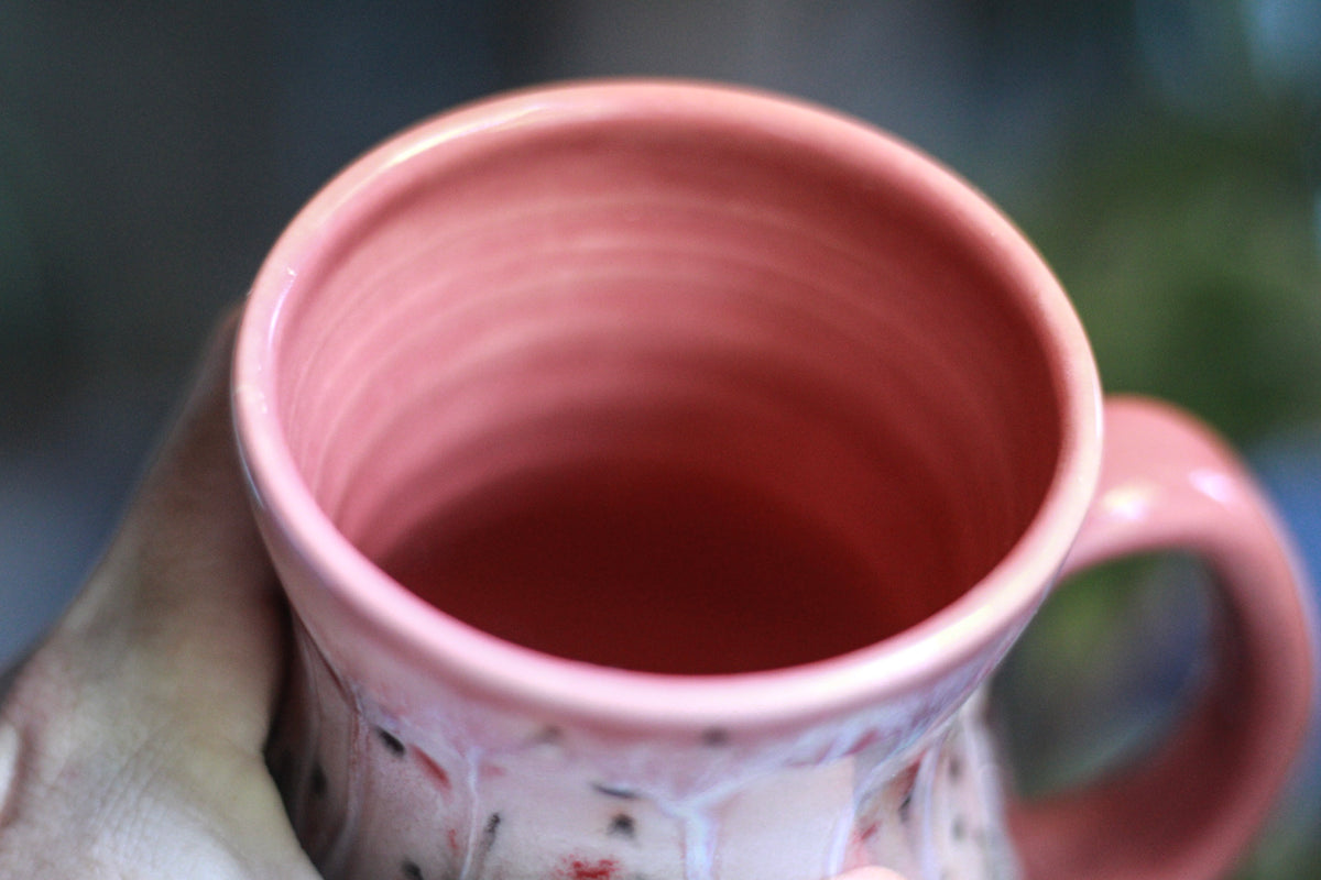 11-E Granny's Lace Variation Flared Mug, 19 oz.