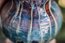 Load image into Gallery viewer, 13-D New Wave Flared Notched Mug, 27 oz.