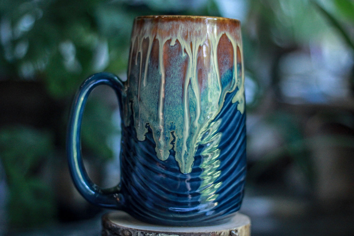 12-D New Wave Textured Mug - TOP SHELF, 26 oz.