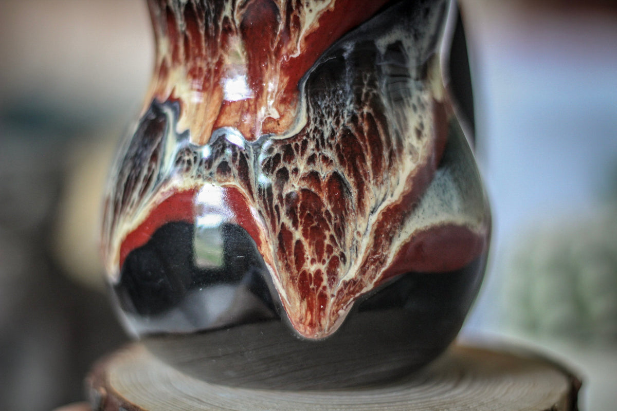 12-D Scarlet Grotto Gourd Mug, 17 oz.