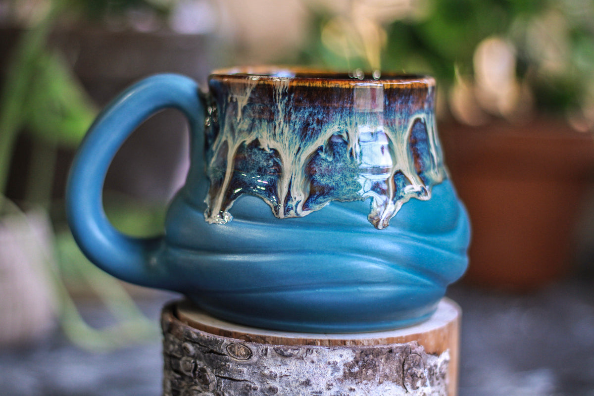 12-D New Wave Textured Acorn Mug - 19 oz.