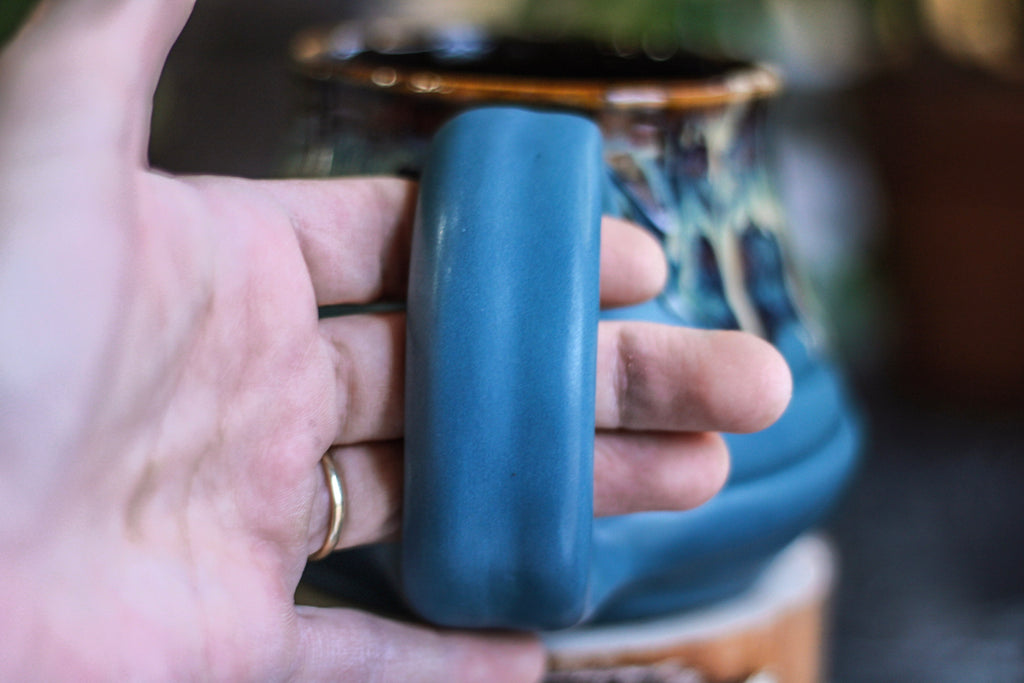 12-D New Wave Textured Acorn Mug - 19 oz.